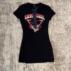 Windsor Black Graphic Tee with Blue Lace-Up